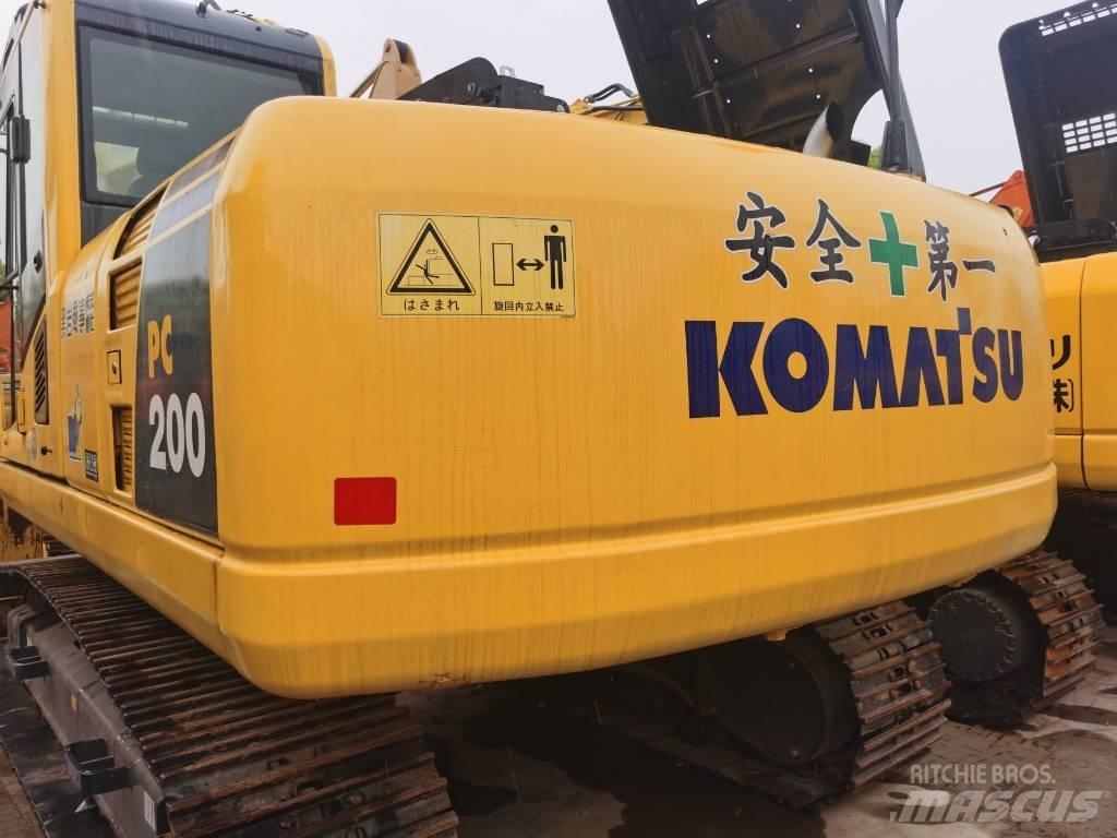 Komatsu PC 200-8 Pelle sur chenilles