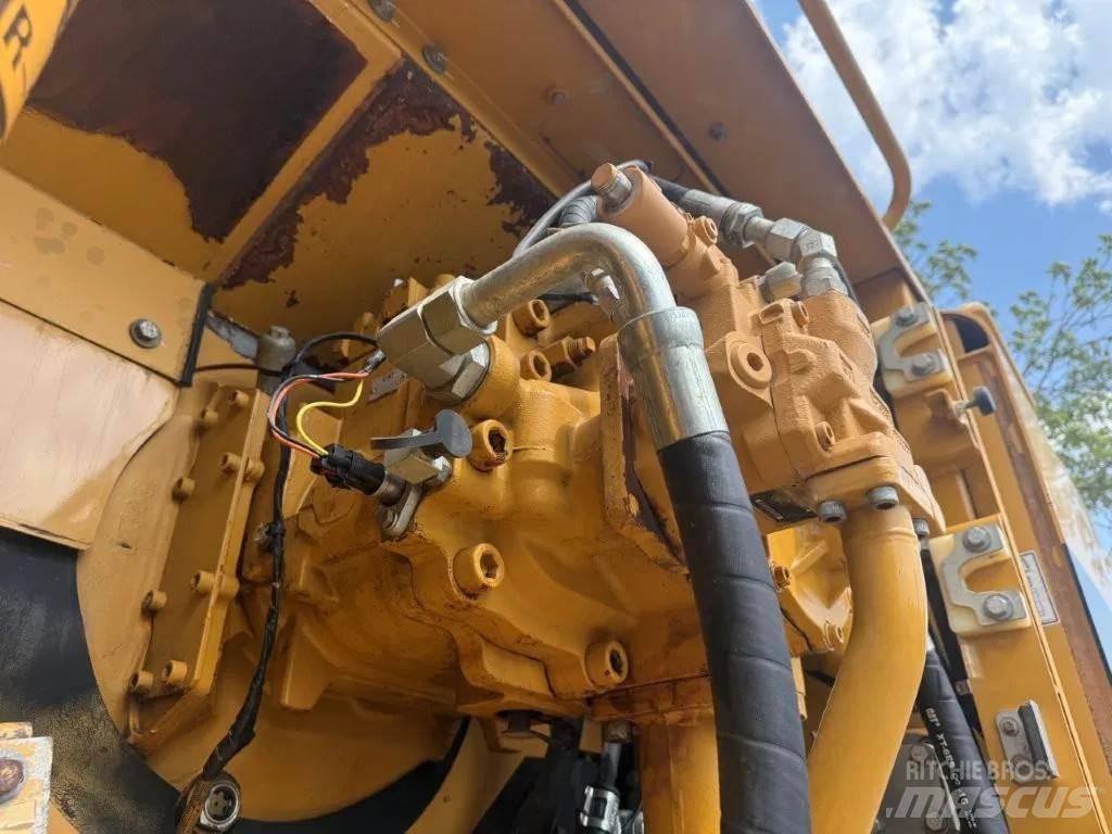 CAT 345DL Pelle sur chenilles