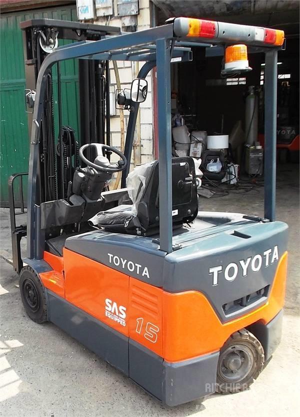 Toyota 7 FBEF 15 Chariots élévateurs électriques