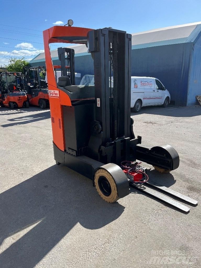 Toyota RRE160R Chariot à mât rétractable