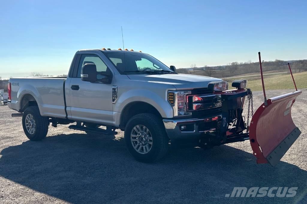 Ford F 250 XLT SD Autre fourgon / utilitaire