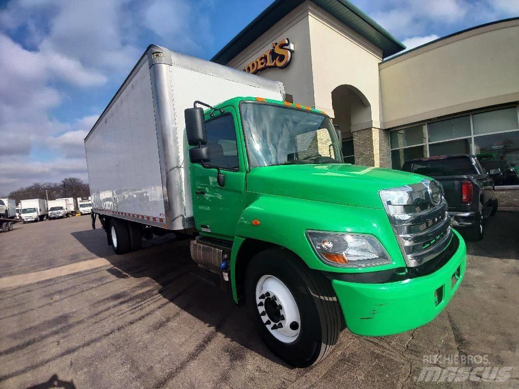 Hino 338 Camion Fourgon