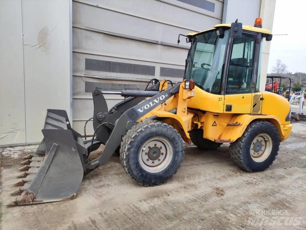 Volvo L 30 B Chargeuse sur pneus