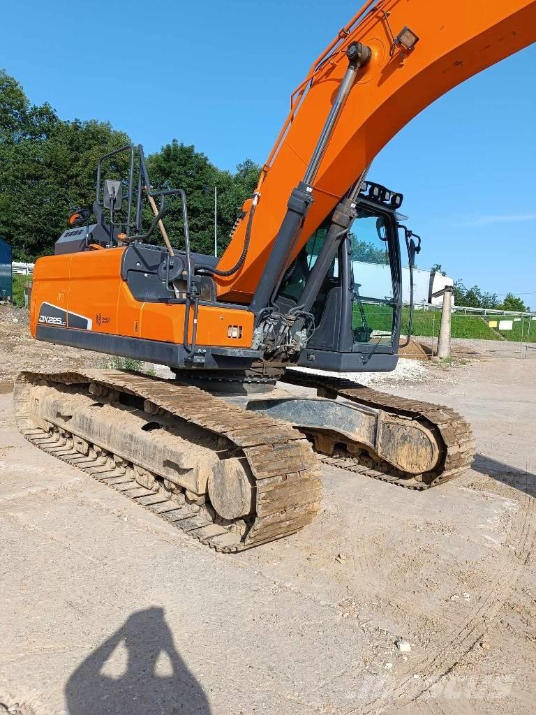 Doosan DX 225 LC-5 Pelle sur chenilles