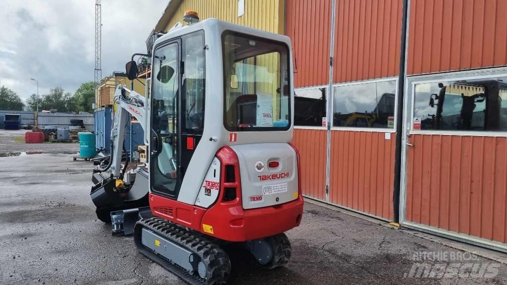 Takeuchi TB 320 Mini pelle < 7t