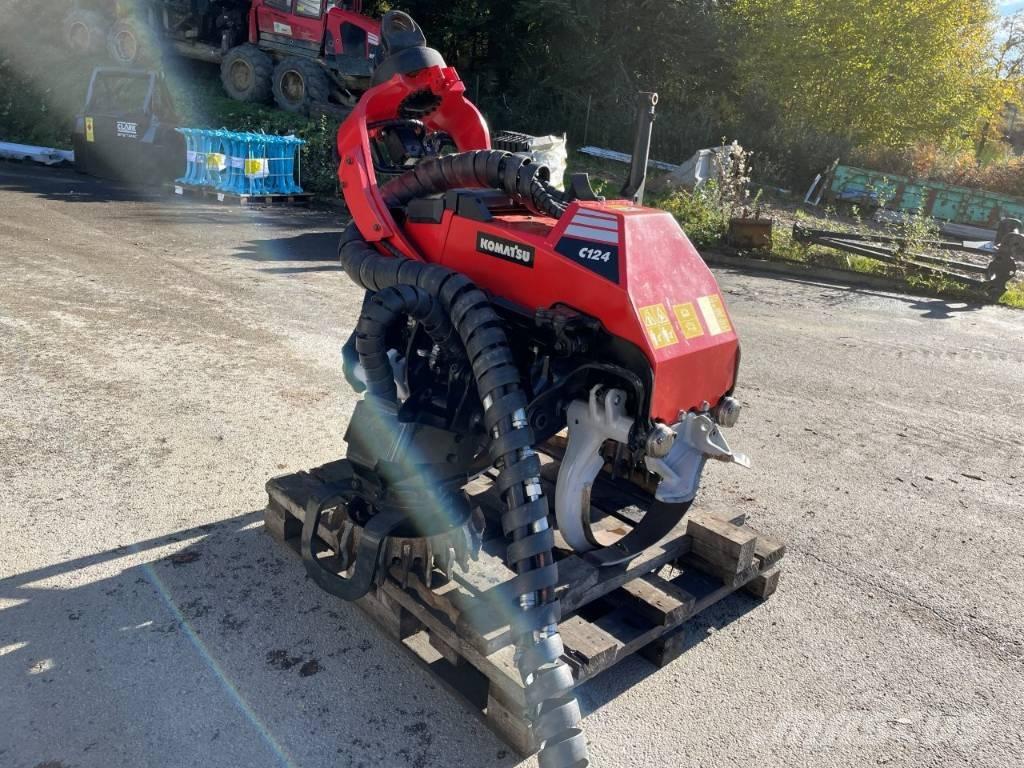 Komatsu C 124 Abatteuse