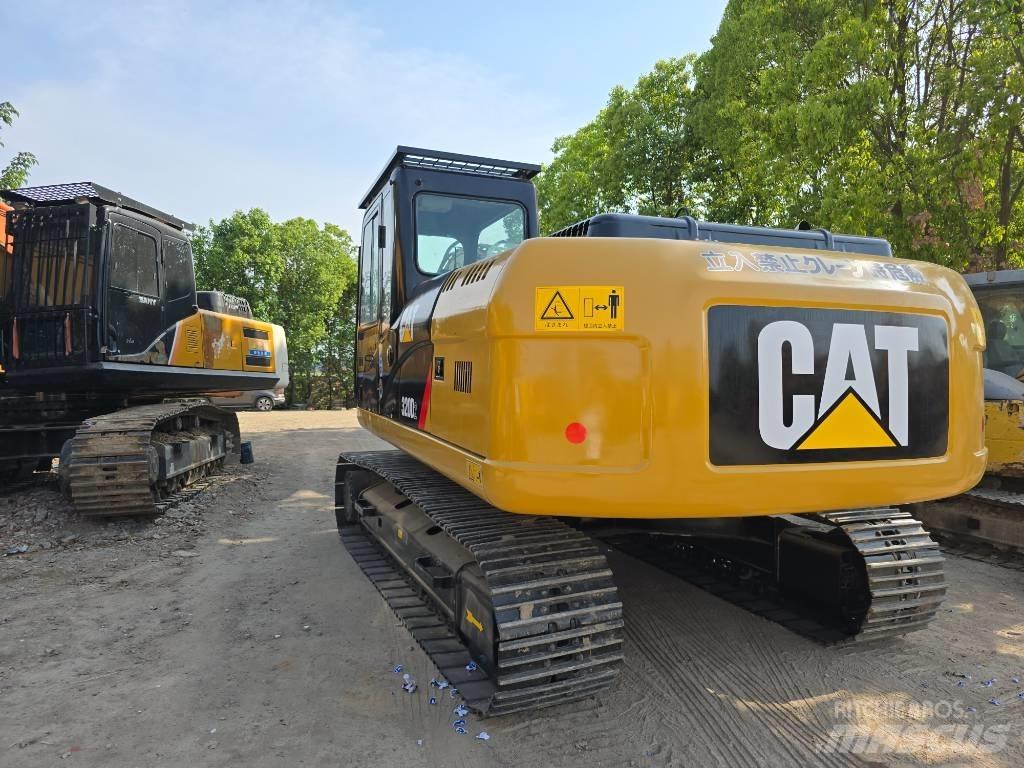 CAT 320D2 Pelle sur chenilles
