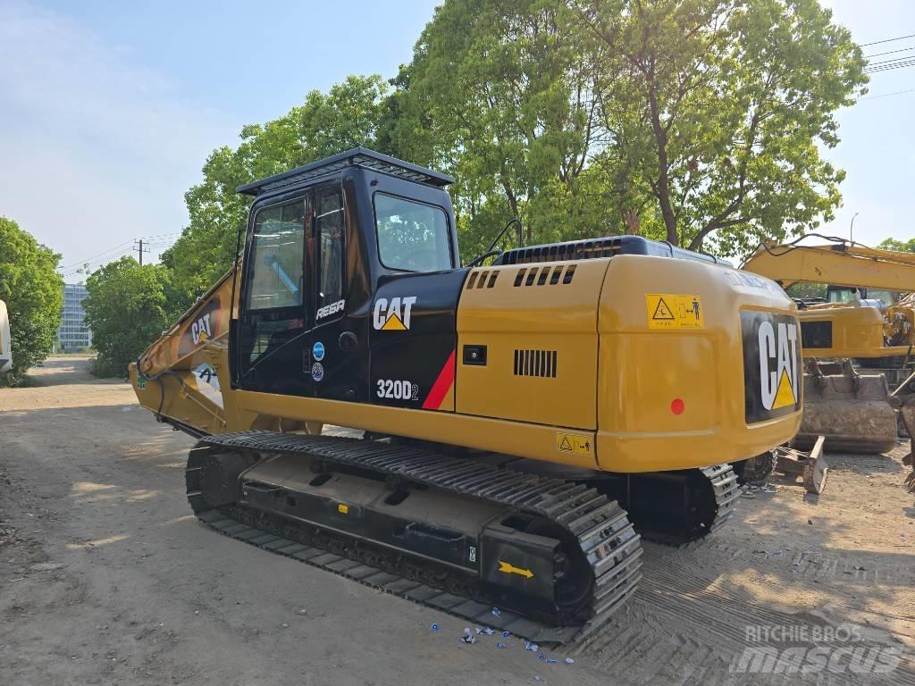 CAT 320D2 Pelle sur chenilles