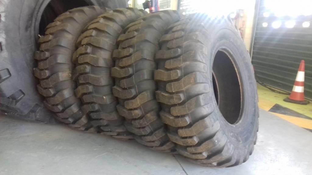 Goodyear 3565R33 L5 Pneus, roues et jantes