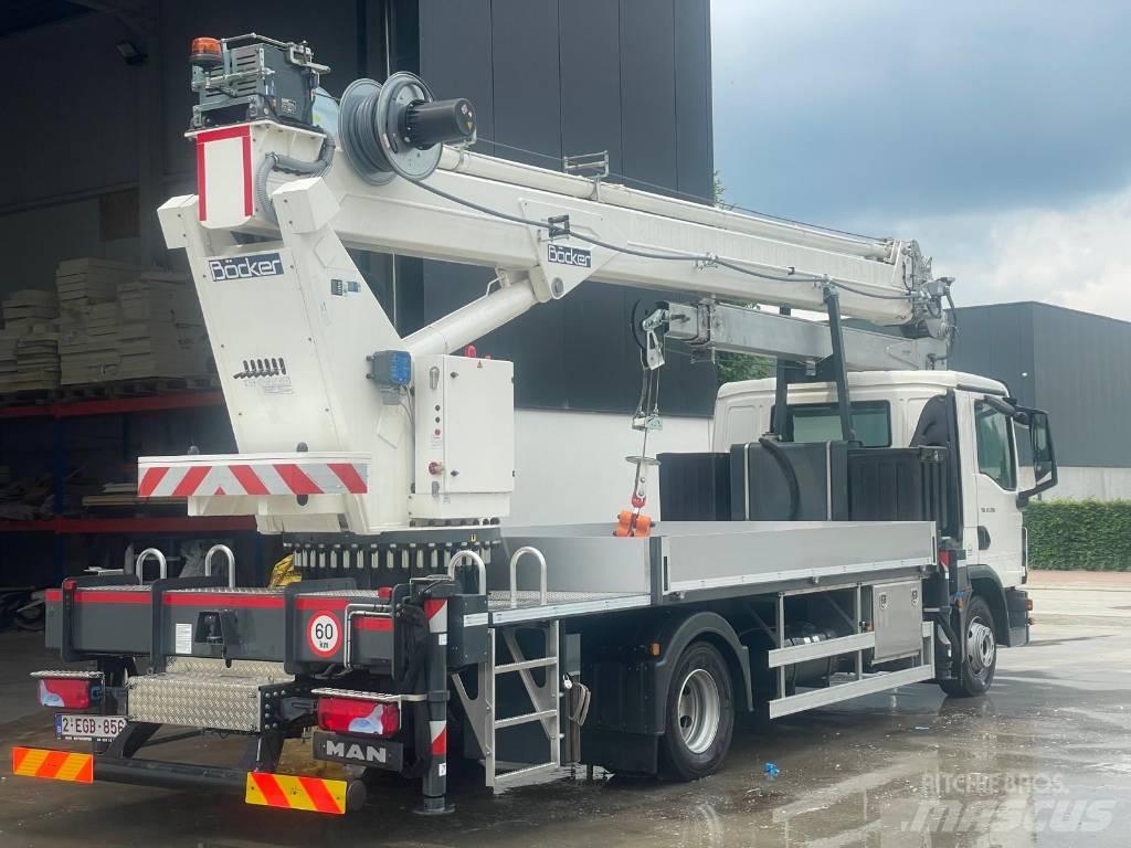 Böcker AK 36/4000 Grues tout terrain