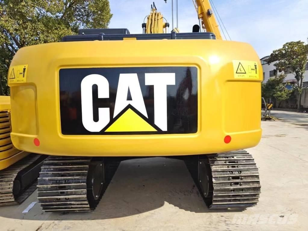 CAT 320 D2 Pelle sur chenilles