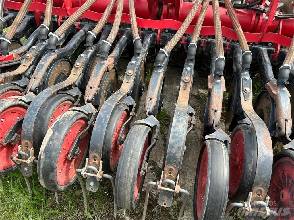 Horsch Pronto 3 DC Semoir combiné