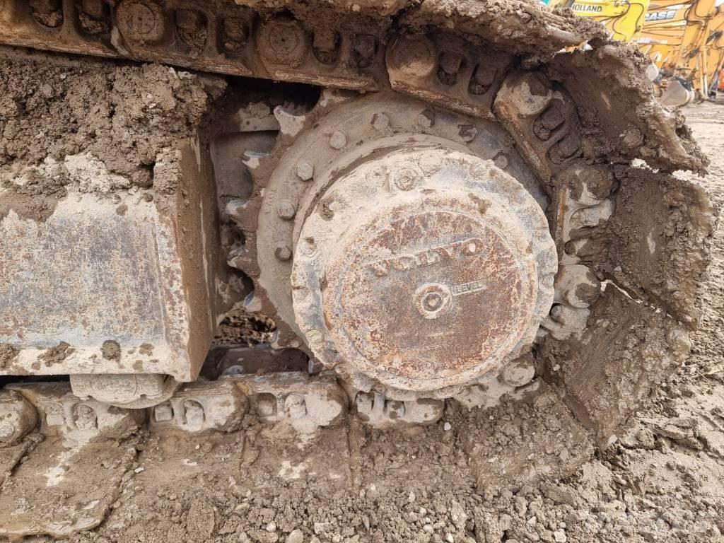 Volvo EC 240 C L Pelle sur chenilles