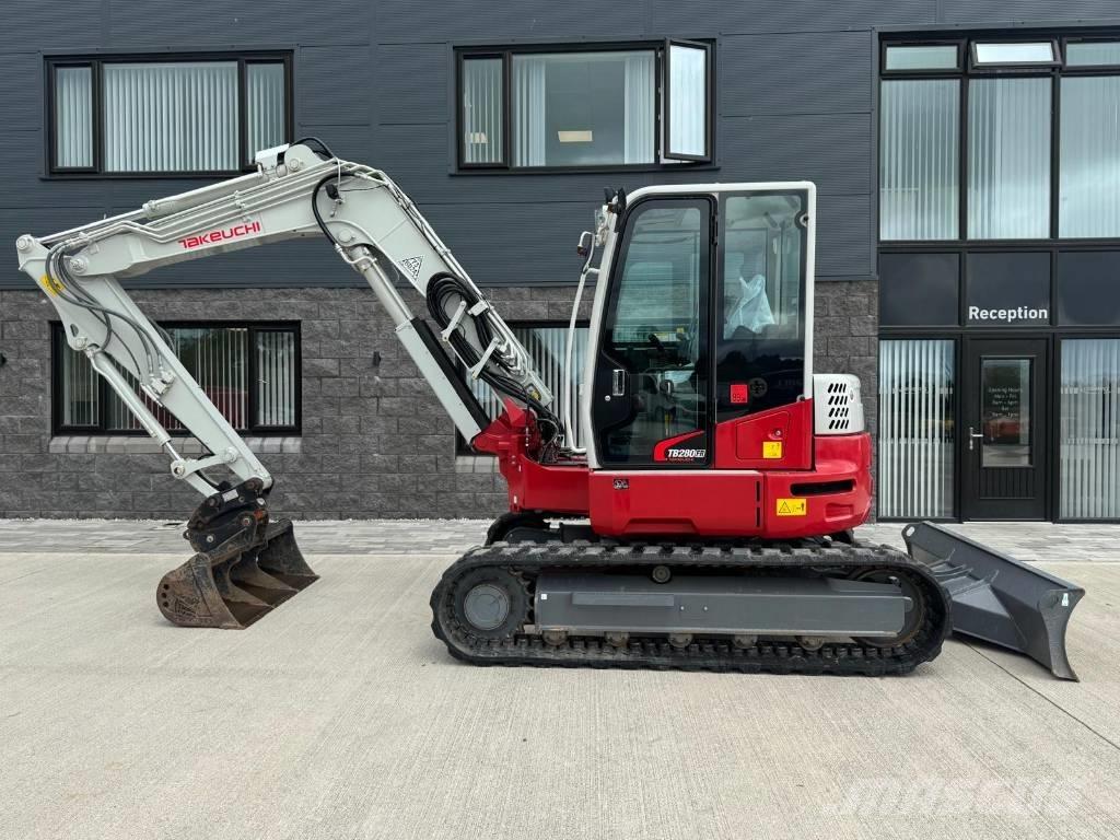Takeuchi TB 280 FR Mini pelle 7t-12t