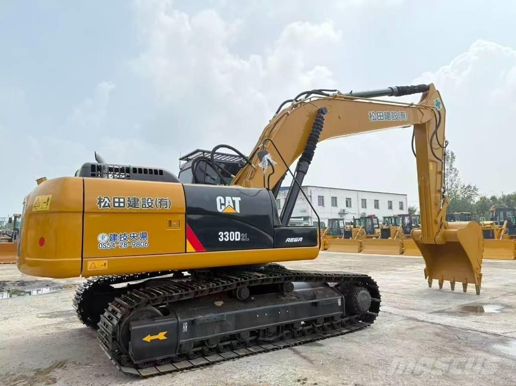 CAT 330 D2L Pelle sur chenilles