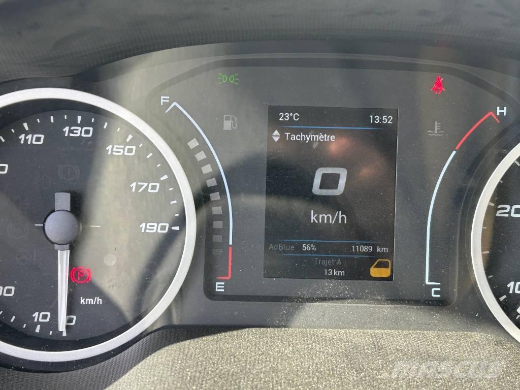 Iveco IS35SI2AA Camion nacelle