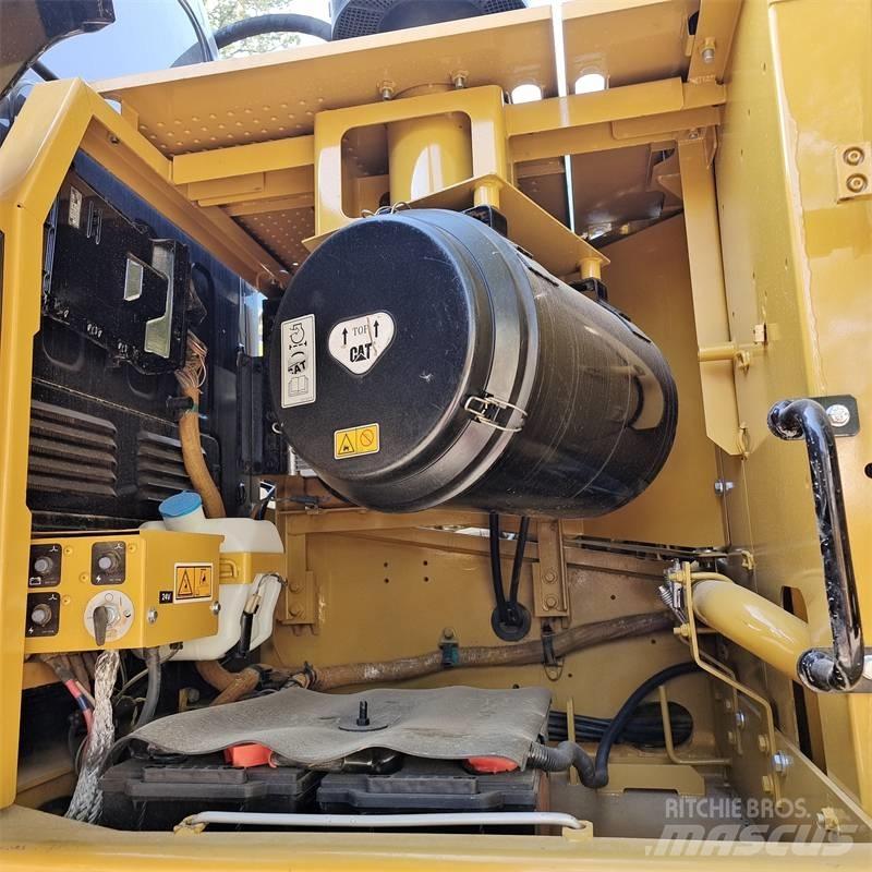 CAT 320 GC Pelle sur chenilles