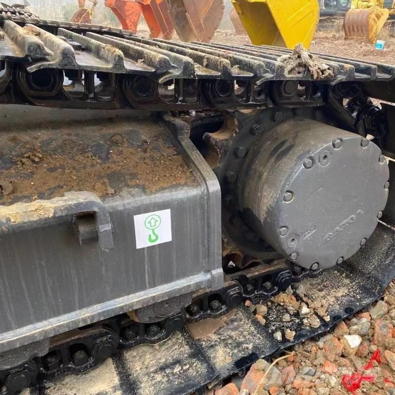 Volvo EC 240 Pelle sur chenilles