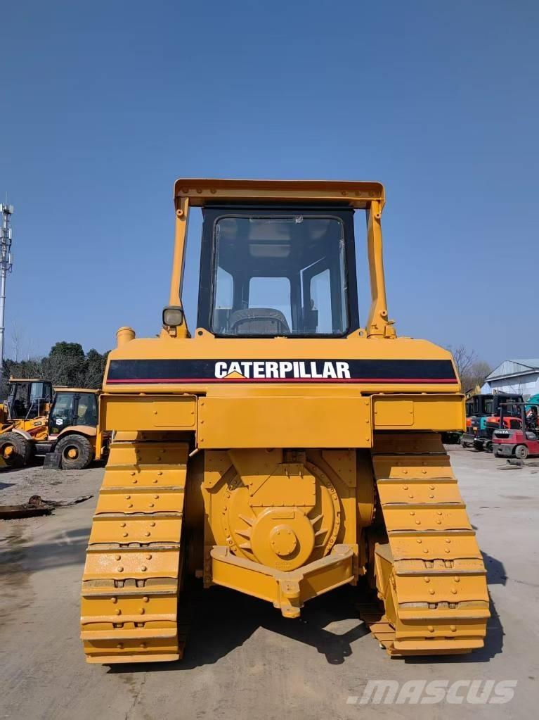 CAT D 6 R Niveleuse