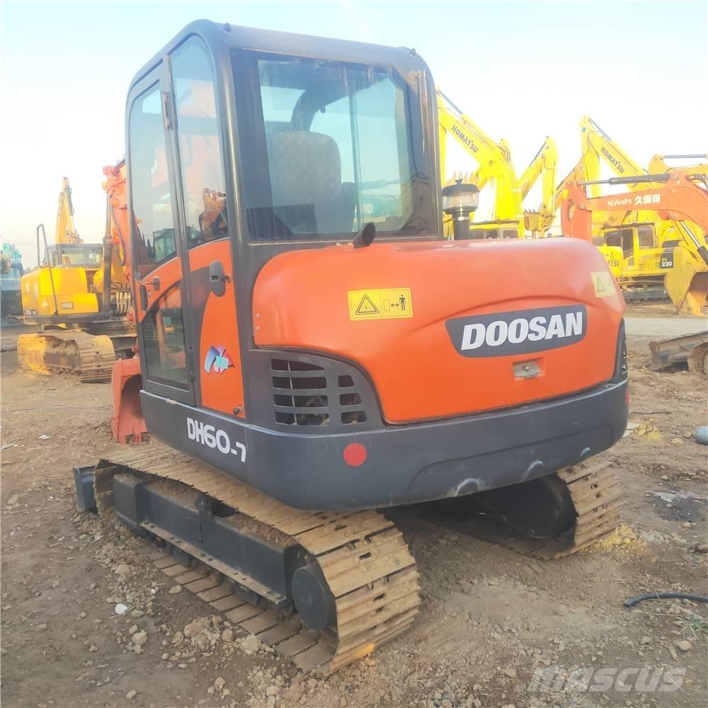 Doosan DH60-7 Mini pelle < 7t