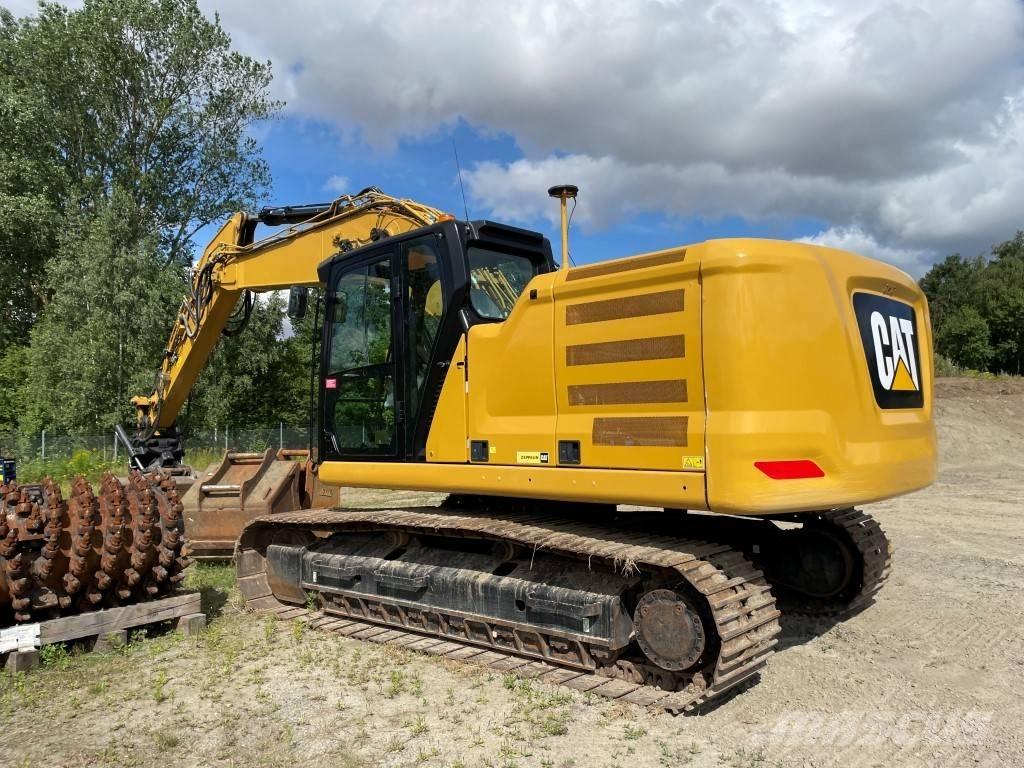 CAT 323 Pelle sur chenilles