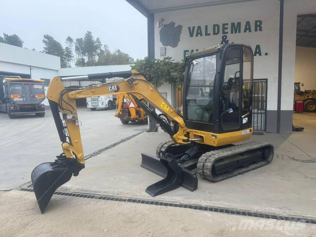 CAT 302.7 D CR Mini pelle < 7t