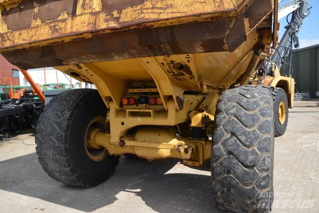 CAT 735 Tombereau articulé