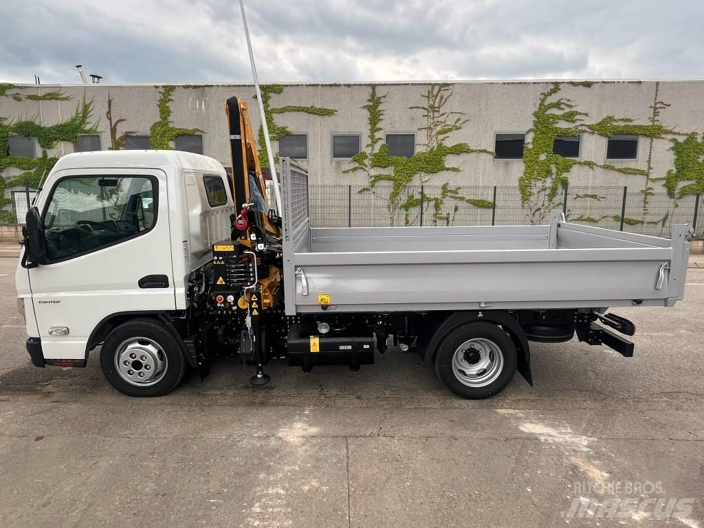 Fuso 35 3S Camion plateau ridelle avec grue