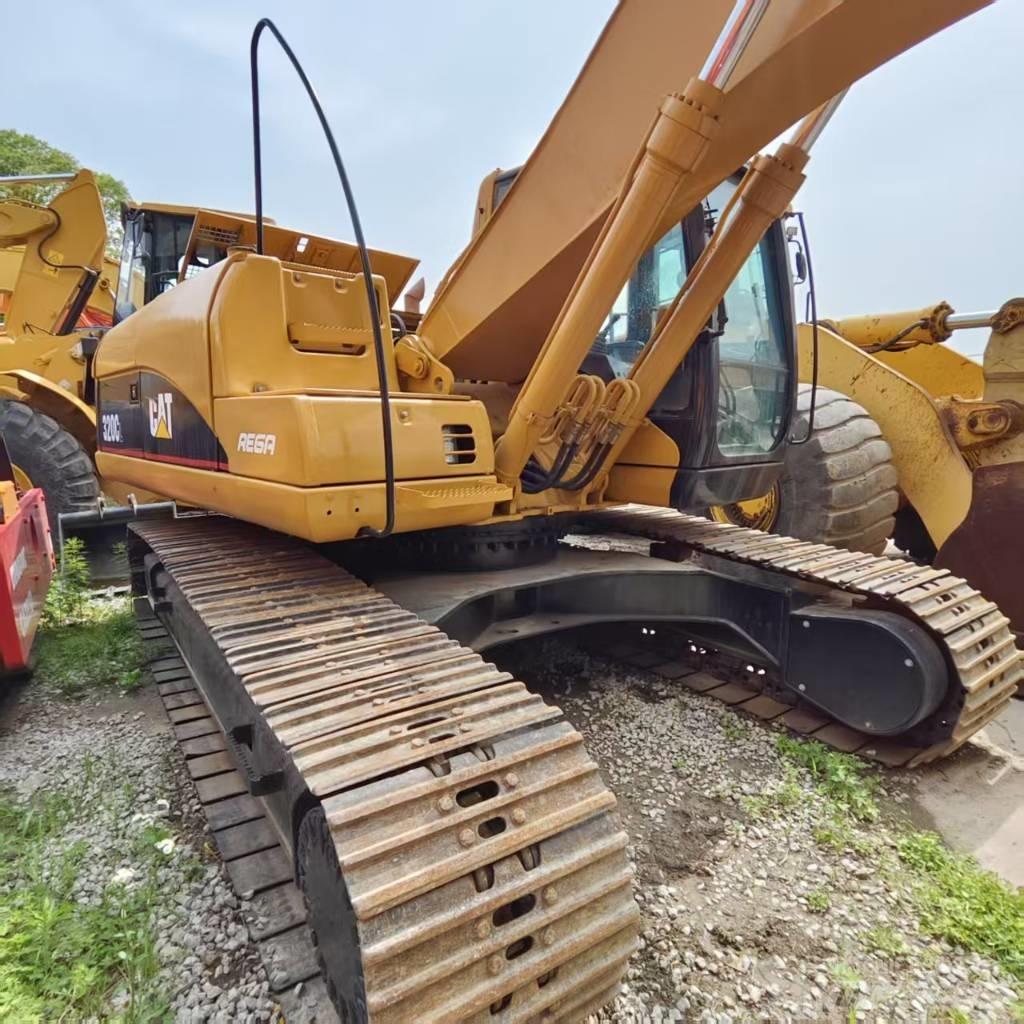 CAT 320 C L Pelle sur chenilles