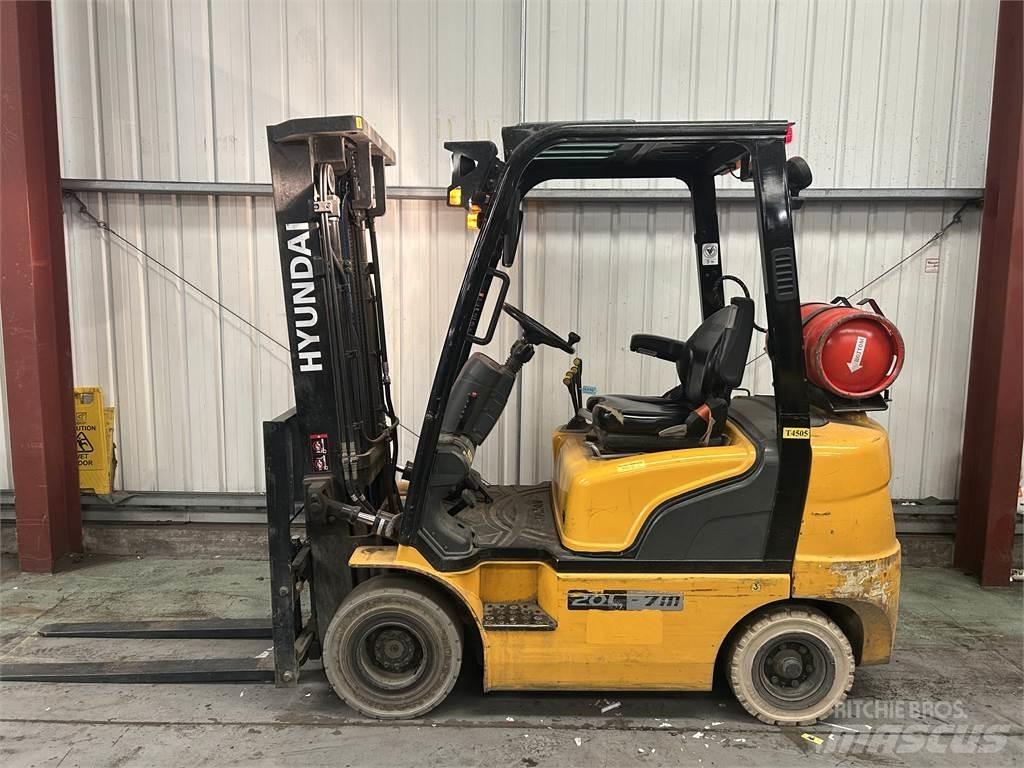 Hyundai 20L-7M Chariots GPL