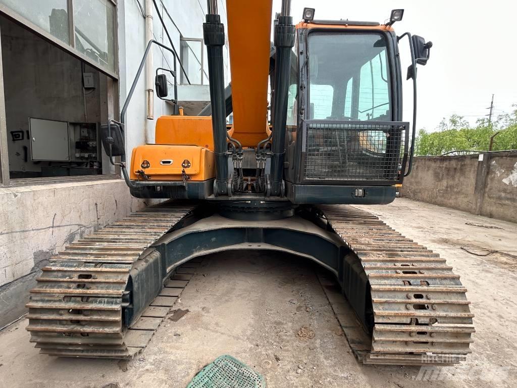 Hyundai 220LC-9 Pelle sur chenilles