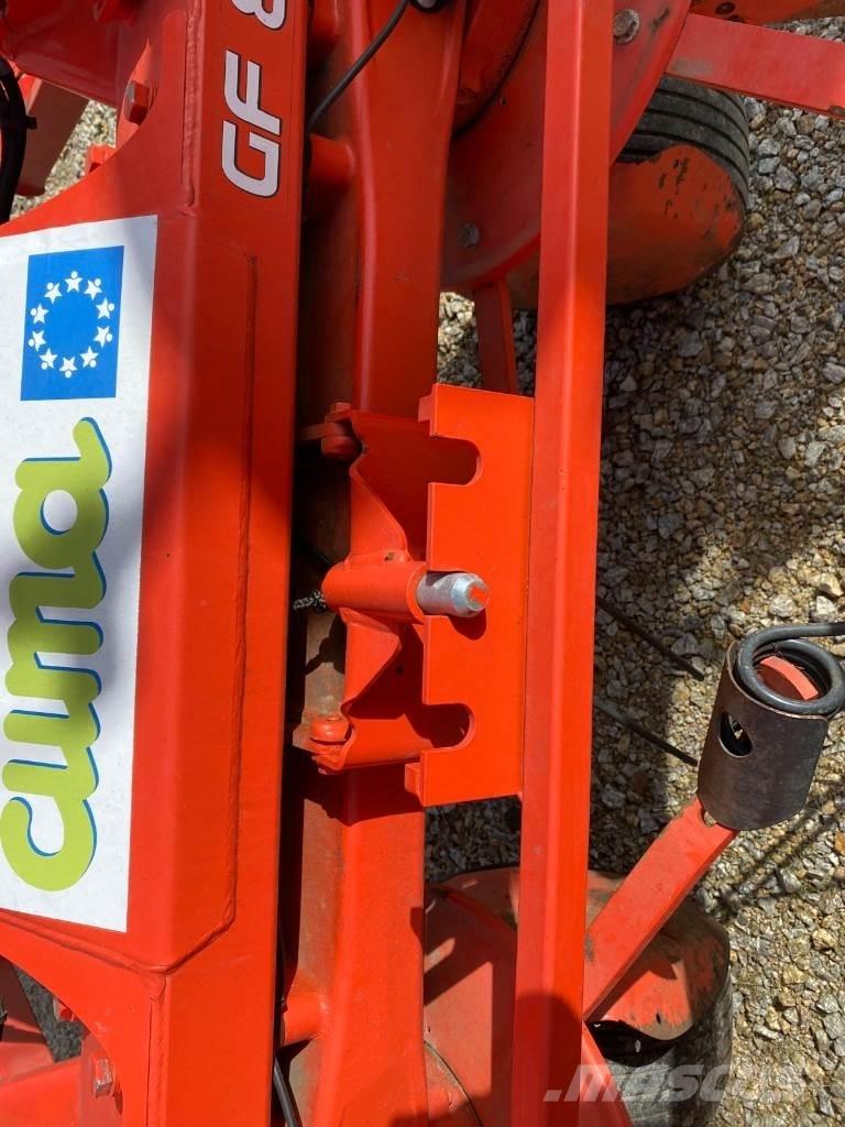 Kuhn GF8702 Rateau faneur