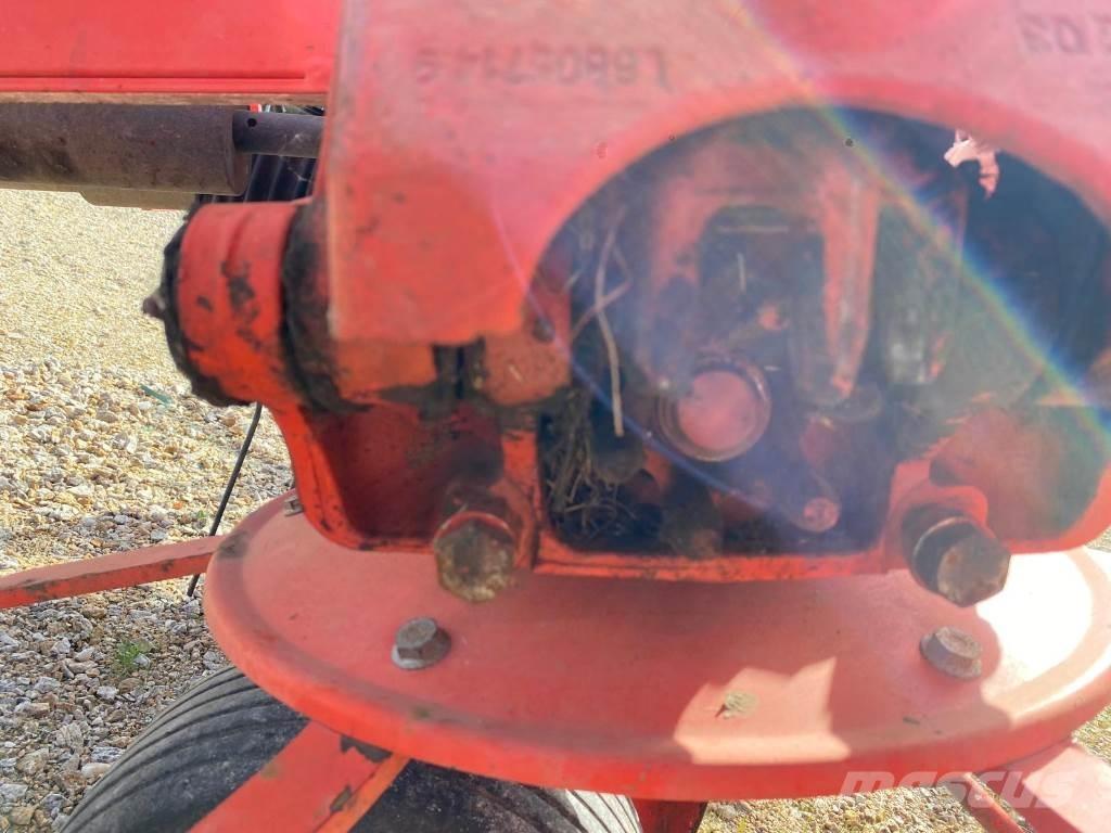 Kuhn GF8702 Rateau faneur