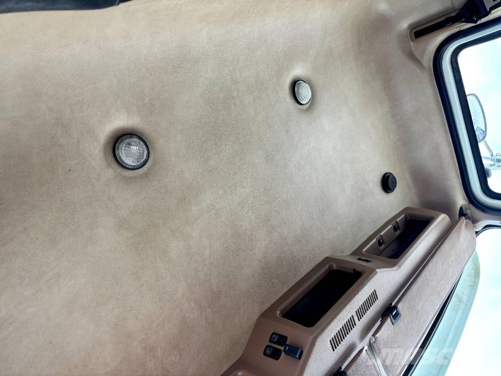 Mack GU713 Camion dépannage