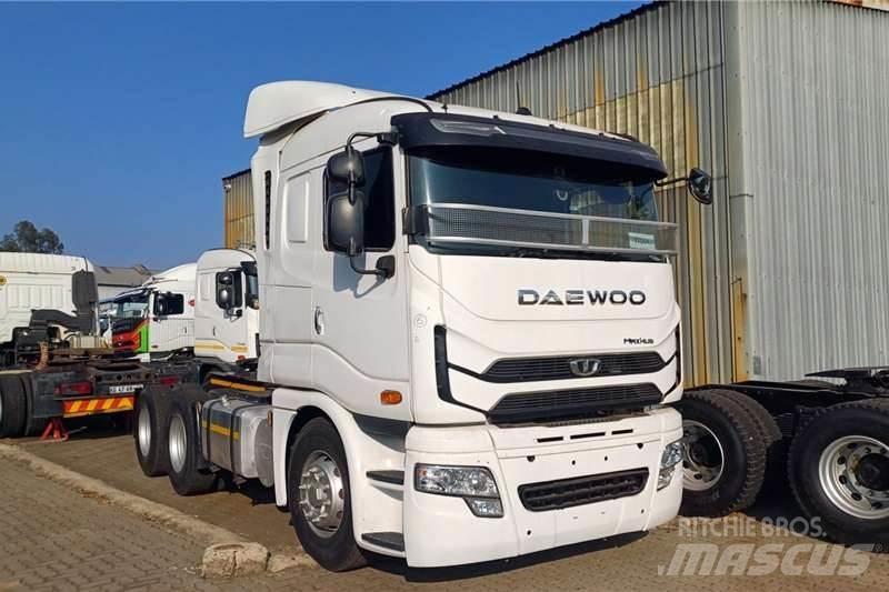 Daewoo KL3TX Autre camion