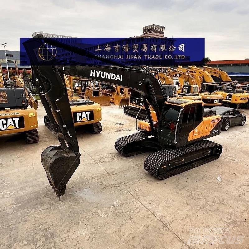 Hyundai R225 Pelle sur chenilles