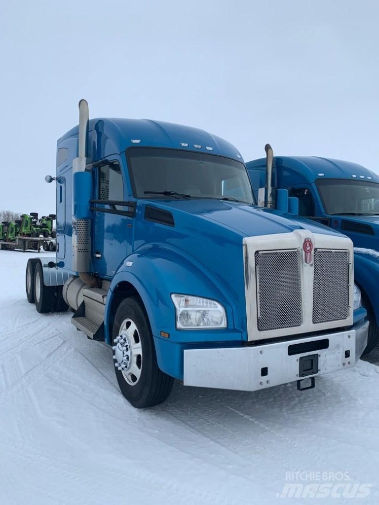 Kenworth T-880 Tracteur routier