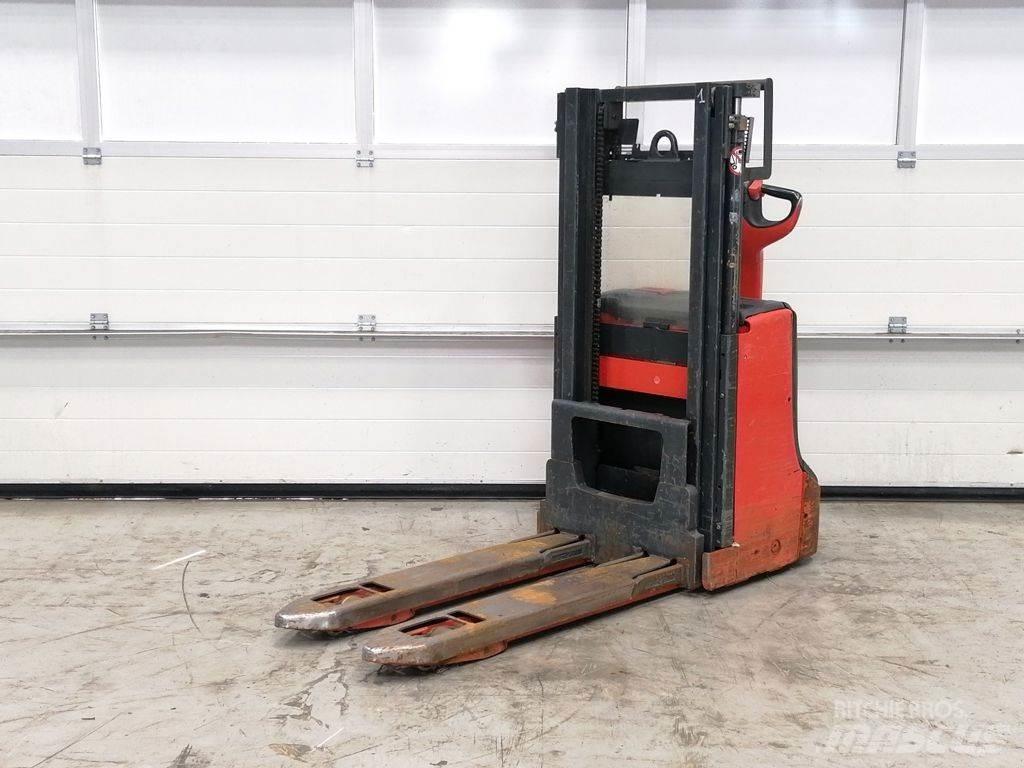 Linde D08 Préparateur de commande au sol