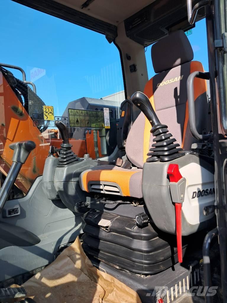 Develon DX 140 LCR-5 Pelle sur chenilles