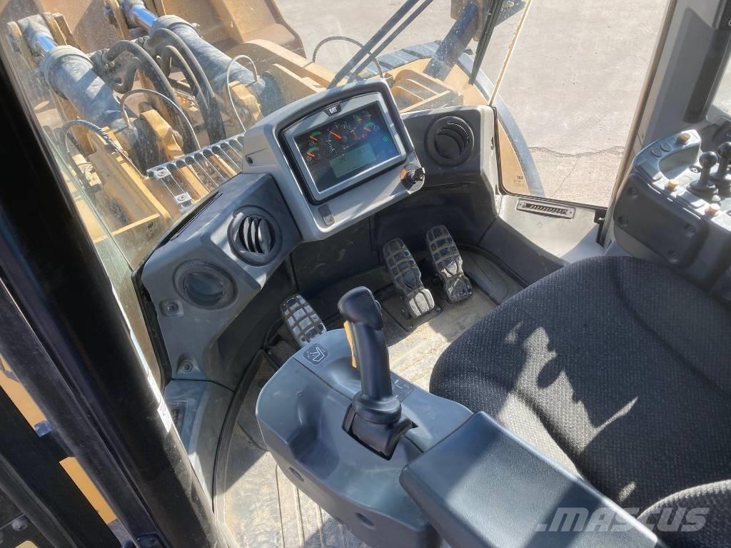 CAT 980M Chargeuse sur pneus