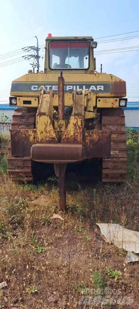 CAT D 9 N Bouteurs sur chenilles