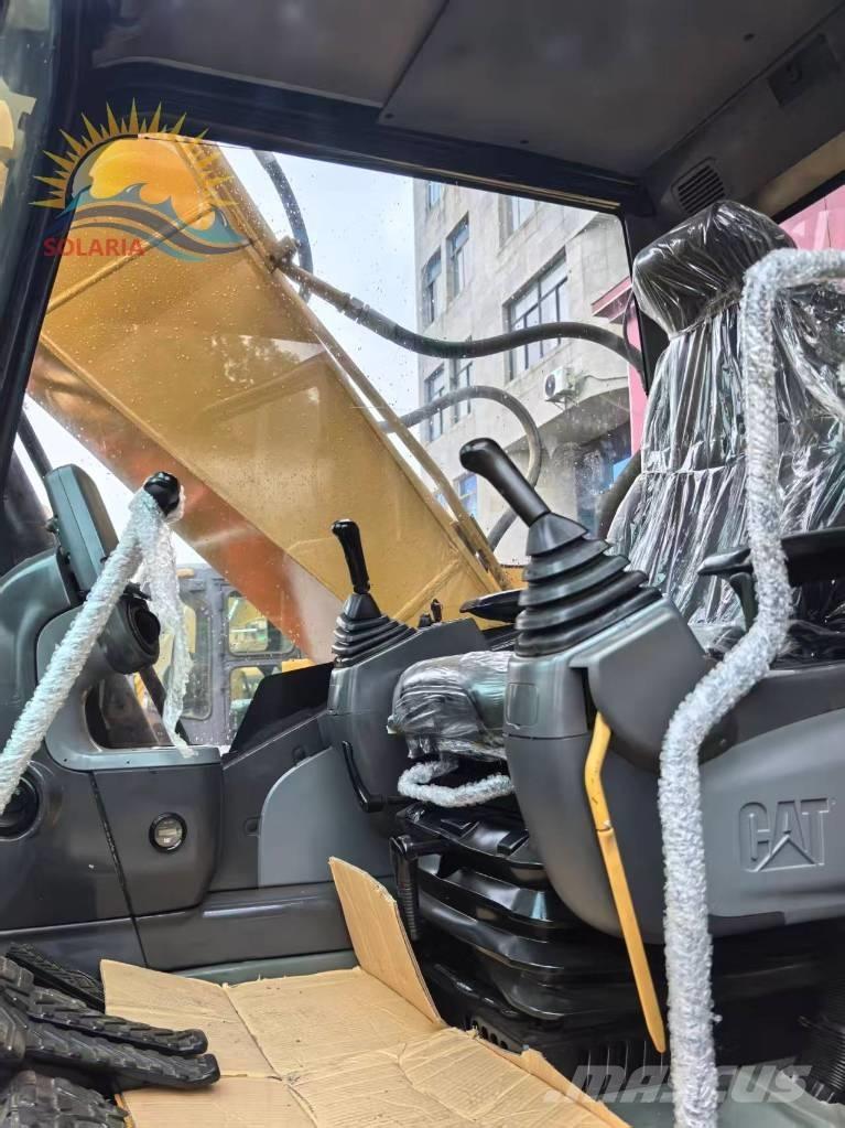 CAT 320D2L Pelle sur chenilles