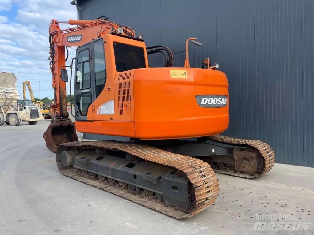 Doosan DX235LCR Pelle sur chenilles
