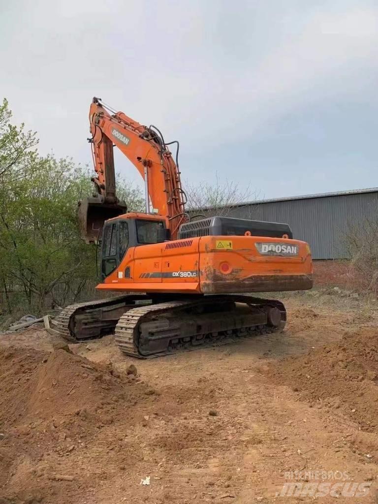 Doosan DX 380 LC Pelle sur chenilles