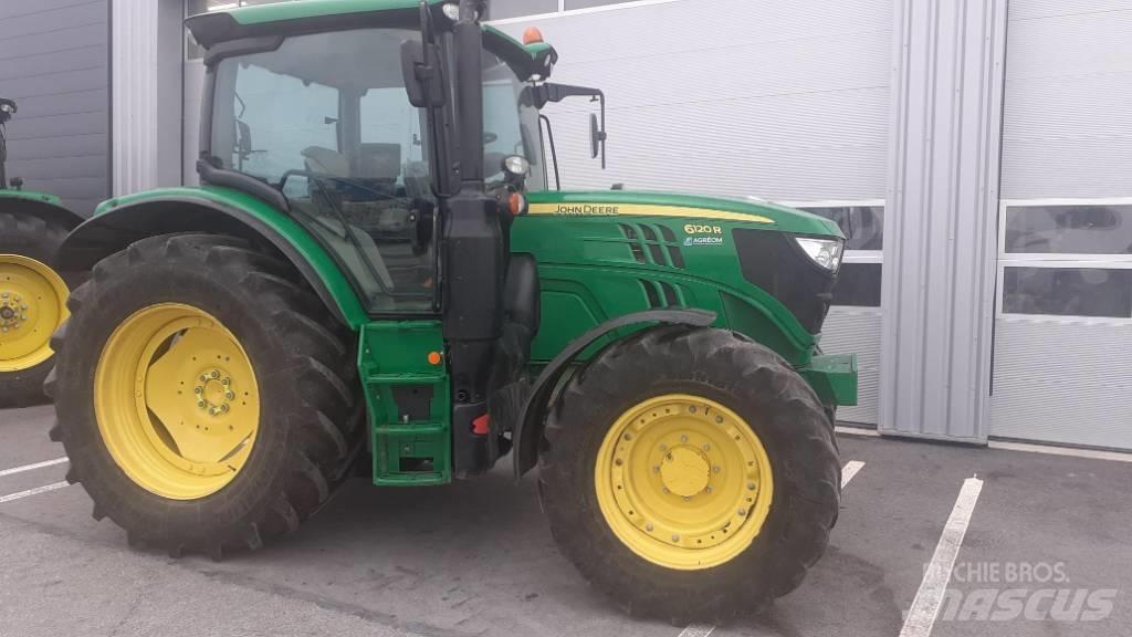 John Deere 6120 R Tracteur