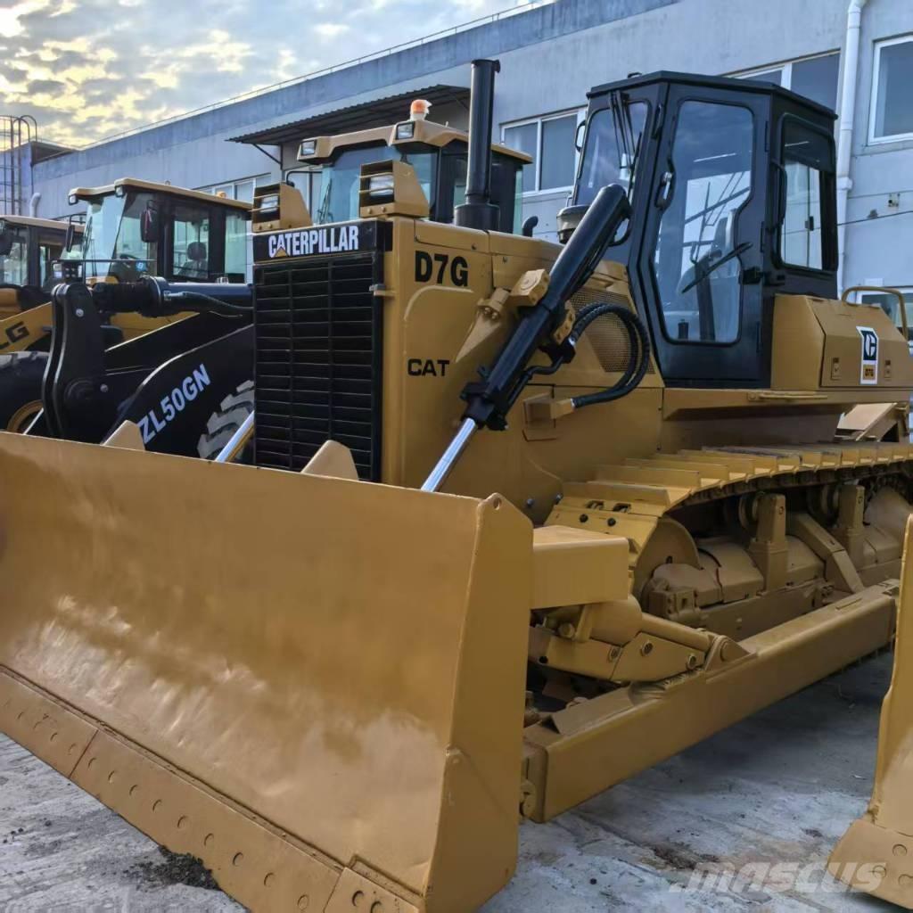 CAT D 7 G Niveleuse