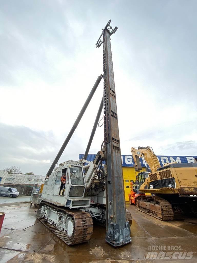 Hitachi KH 150-3 Pelle enfonce-pieux