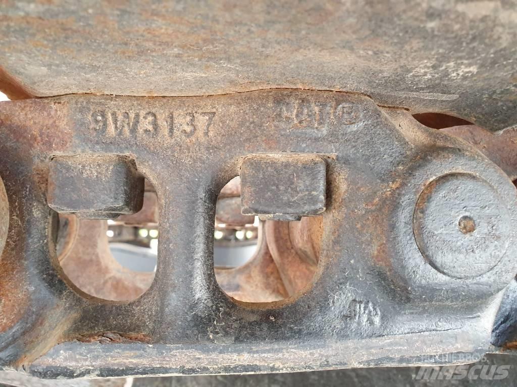 CAT 320 D L Pelle sur chenilles