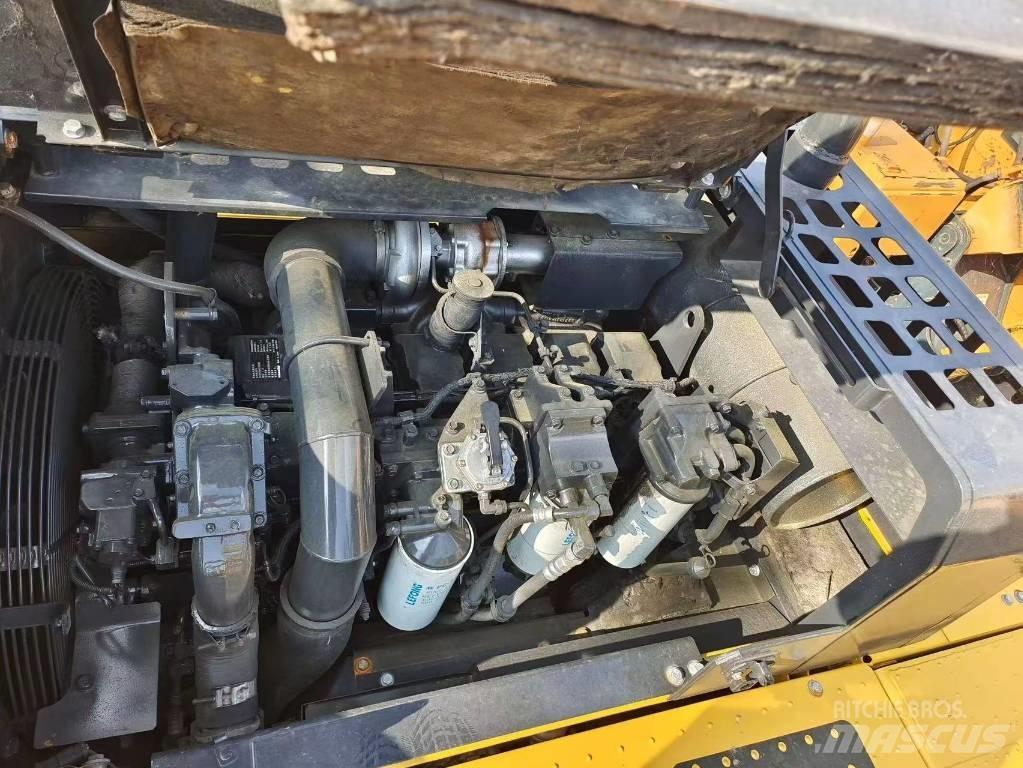 Komatsu PC 400 LC-8 Pelle sur chenilles