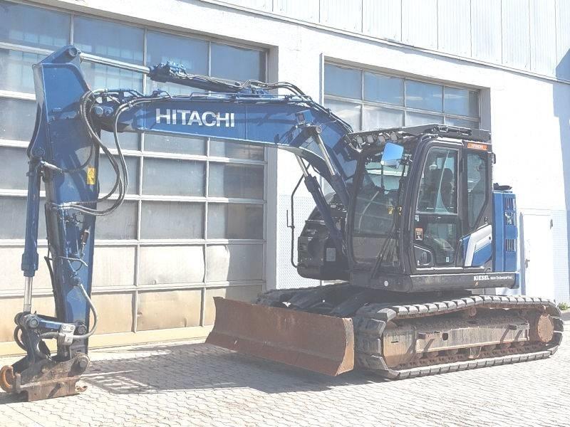 Hitachi ZX 135 US-7 Pelle sur chenilles